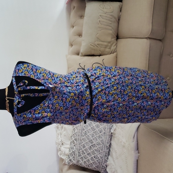 Gap mini Floral Dress👗 - Picture 3 of 8